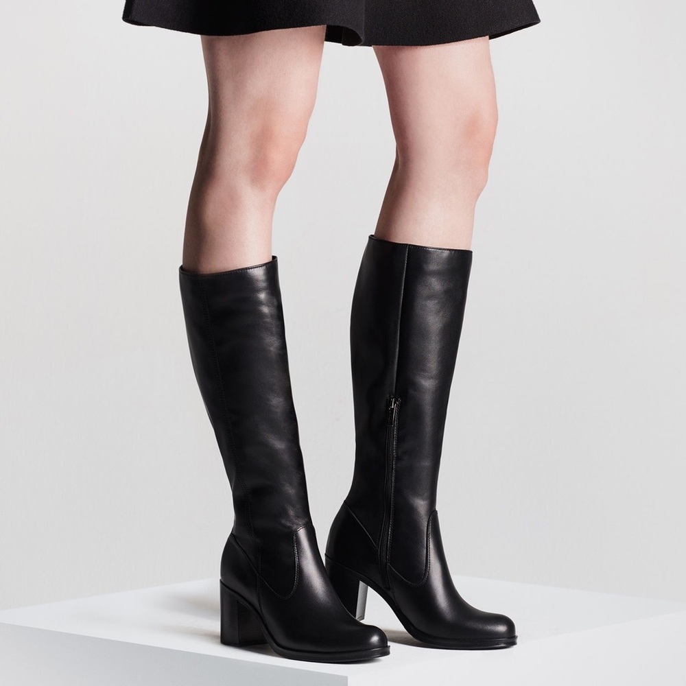 Knee-high waterproof leather boots